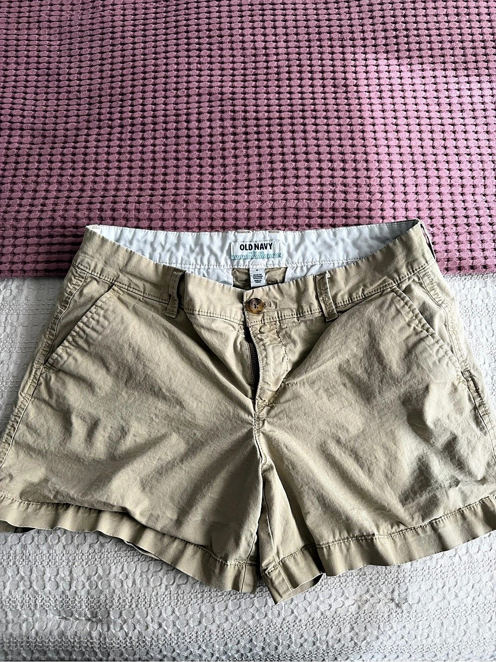 Old Navy Everyday Khaki Shorts Women's Everyday Khaki High Waist Shorts Beige